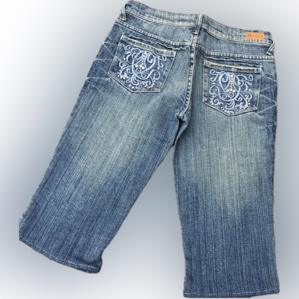 Denim Idol | Embroidered Denim Long Bermudas